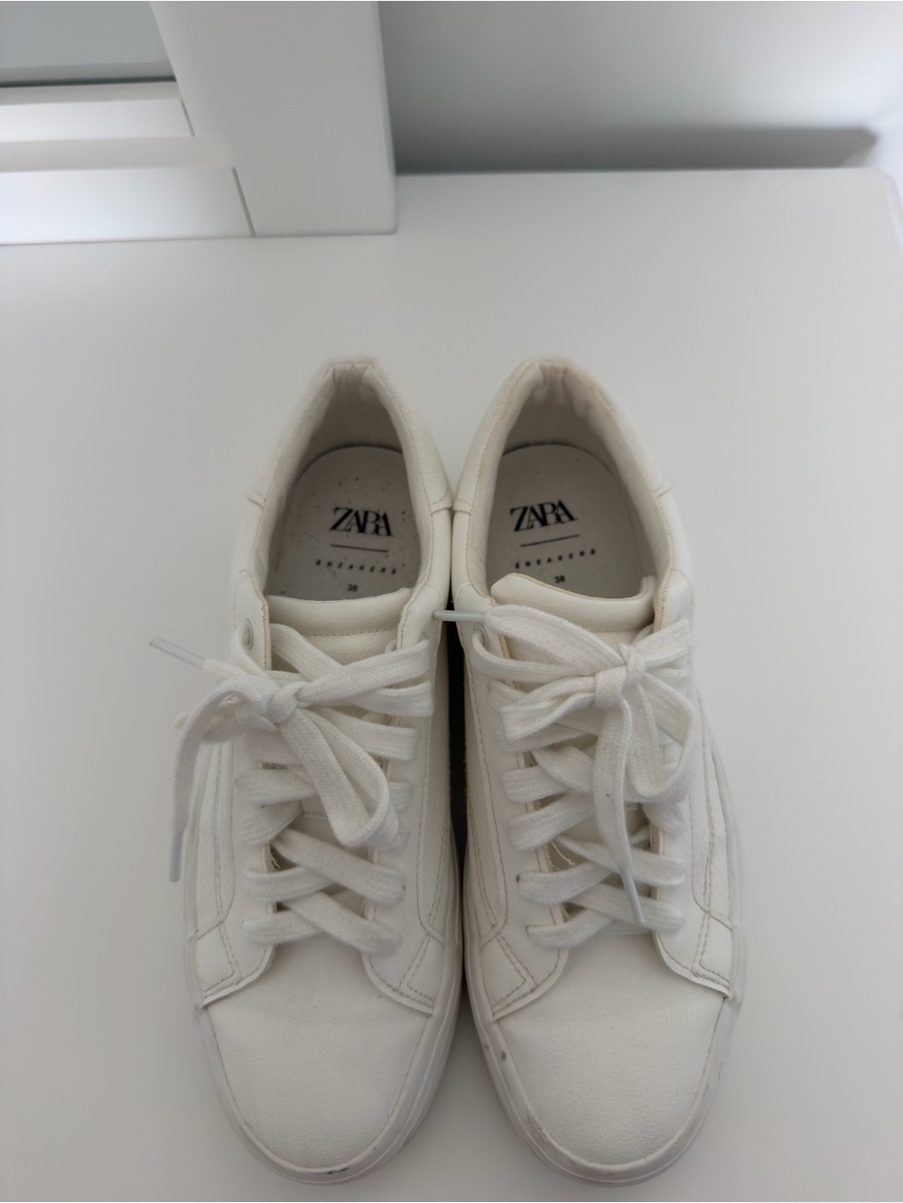 Zara Off-White Low-Top Lace-Up Sneakers